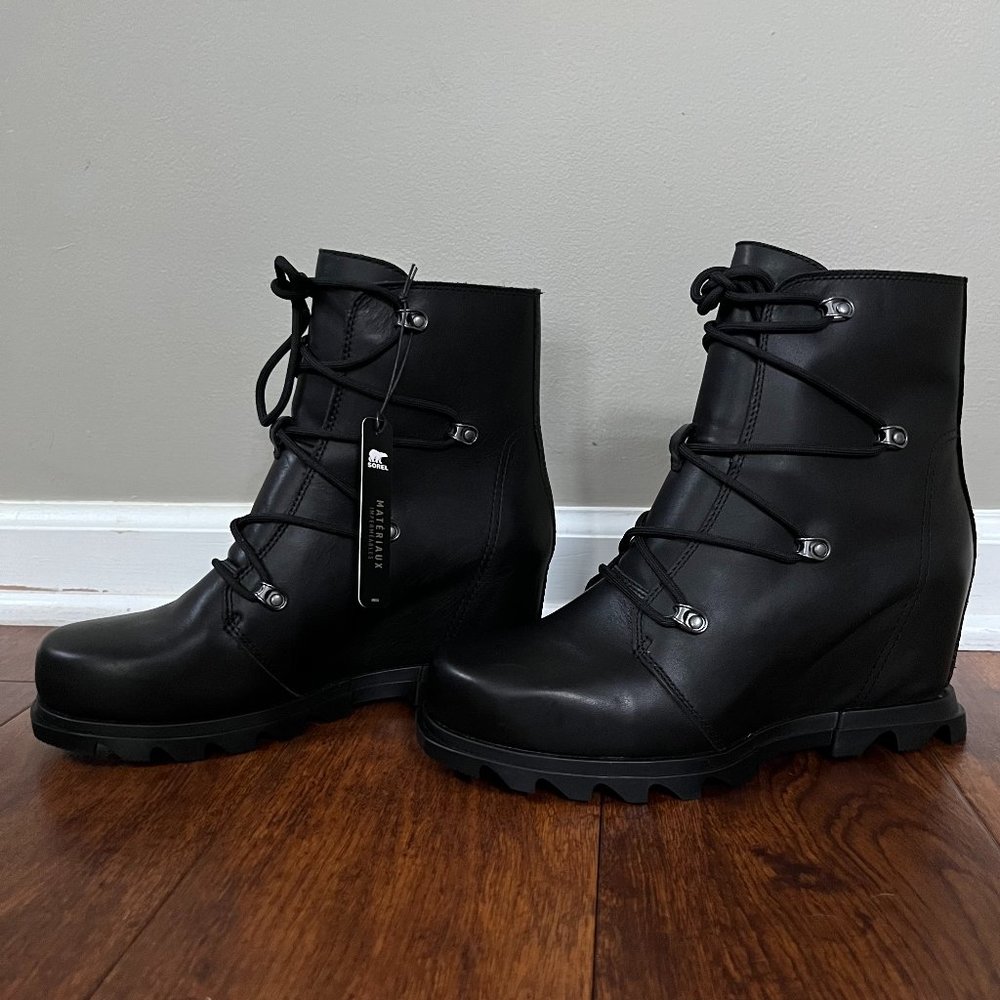 SOREL Joan of Arctic III Waterproof Wedge Lace-Up Boot Black Sea Salt, Size 9.5
